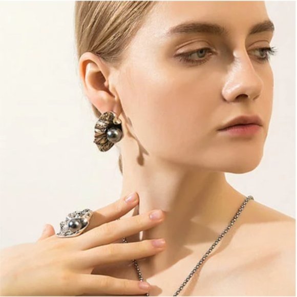 Jewelry - Tibetan Silver Black Pearl Antique Ring